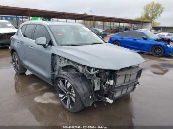  Salvage Volvo XC40