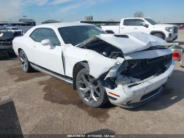  Salvage Dodge Challenger