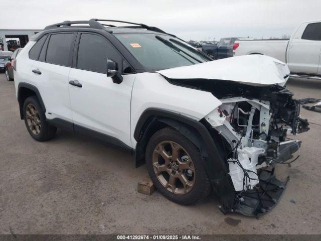  Salvage Toyota RAV4