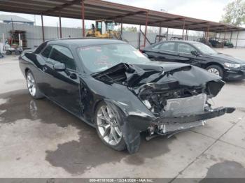  Salvage Dodge Challenger