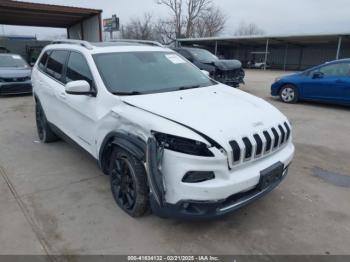  Salvage Jeep Cherokee