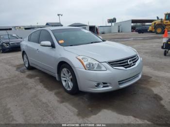  Salvage Nissan Altima