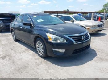  Salvage Nissan Altima