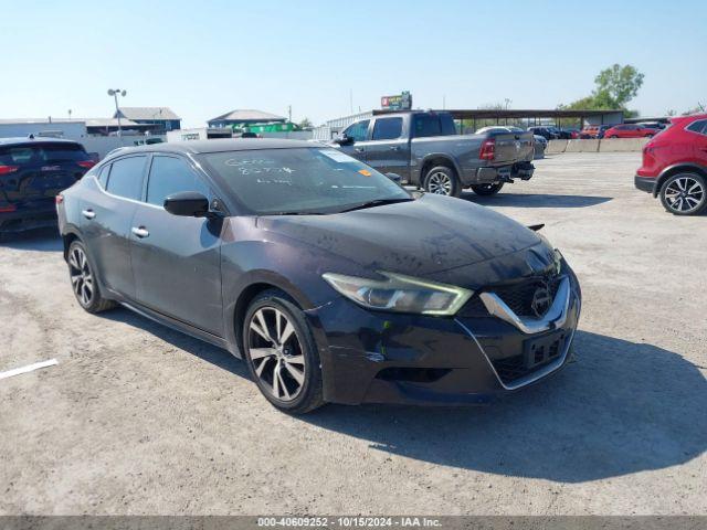  Salvage Nissan Maxima