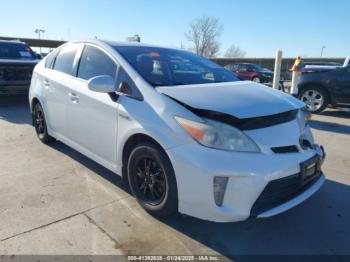  Salvage Toyota Prius