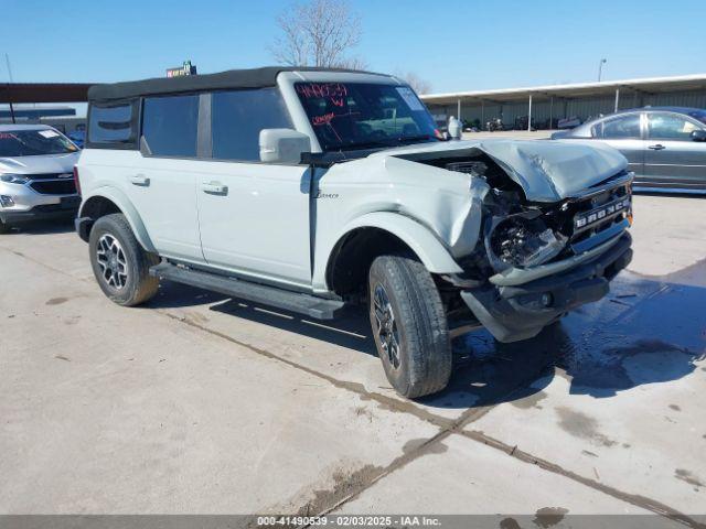  Salvage Ford Bronco