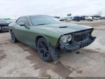  Salvage Dodge Challenger