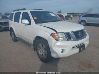  Salvage Nissan Pathfinder