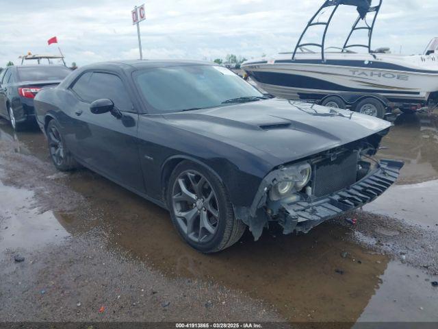  Salvage Dodge Challenger