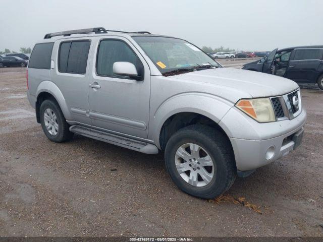  Salvage Nissan Pathfinder