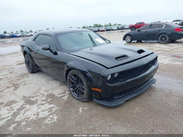  Salvage Dodge Challenger