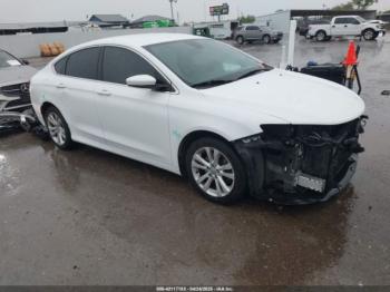  Salvage Chrysler 200