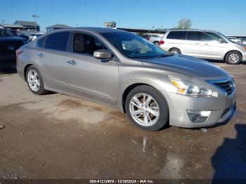  Salvage Nissan Altima