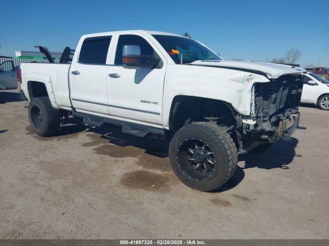  Salvage Chevrolet Silverado 2500