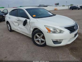  Salvage Nissan Altima
