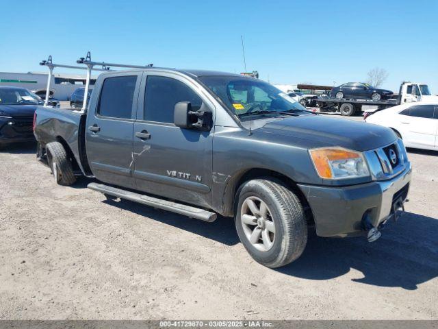  Salvage Nissan Titan