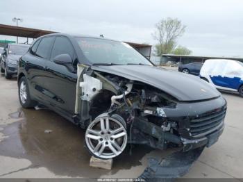  Salvage Porsche Cayenne