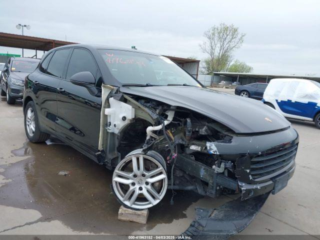  Salvage Porsche Cayenne