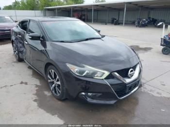 Salvage Nissan Maxima