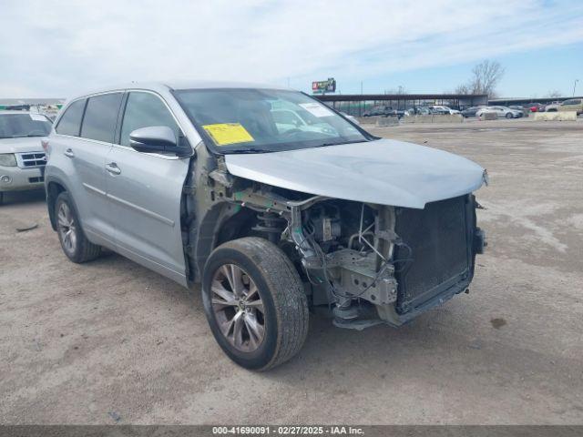  Salvage Toyota Highlander