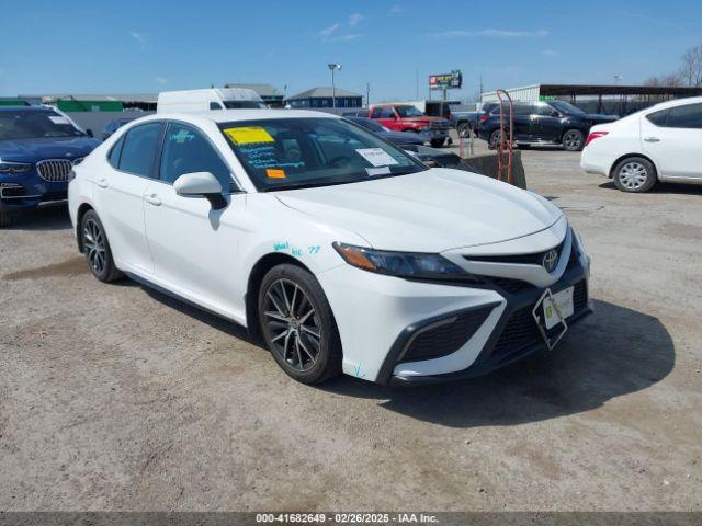  Salvage Toyota Camry