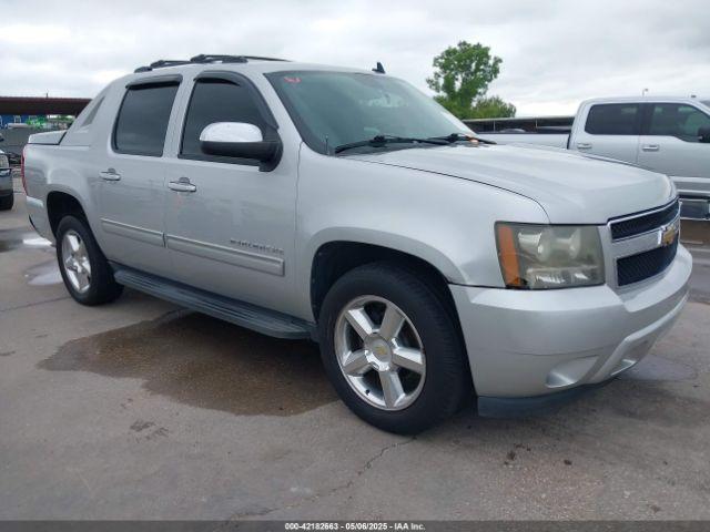  Salvage Chevrolet Avalanche 1500