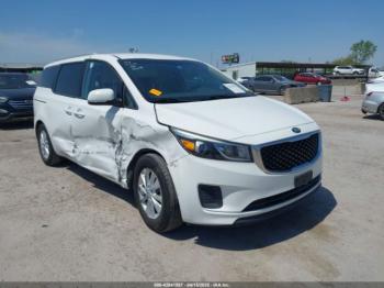  Salvage Kia Sedona