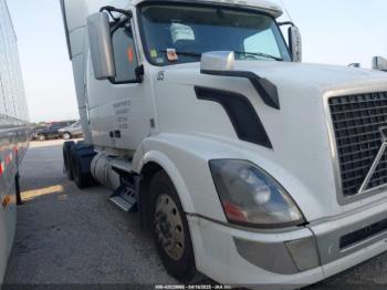  Salvage Volvo Vnl