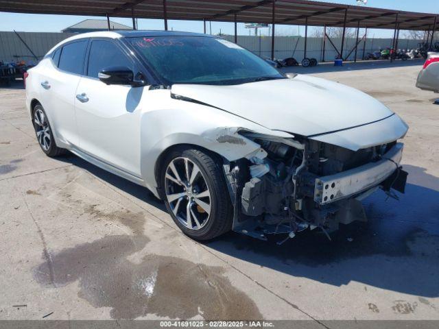  Salvage Nissan Maxima