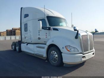  Salvage Kenworth T680