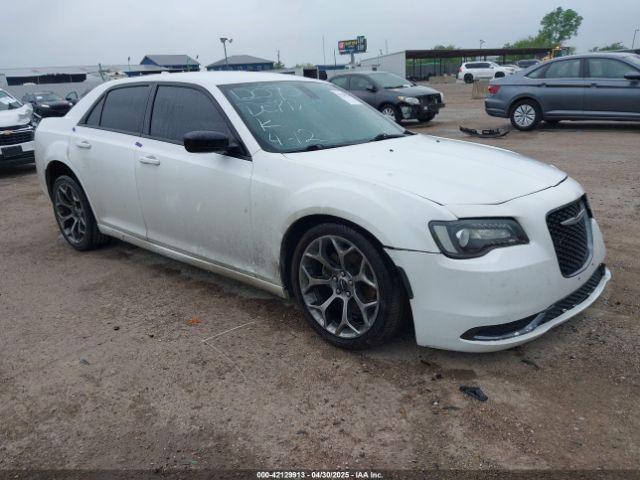  Salvage Chrysler 300