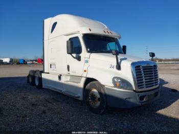  Salvage Freightliner Cascadia 125