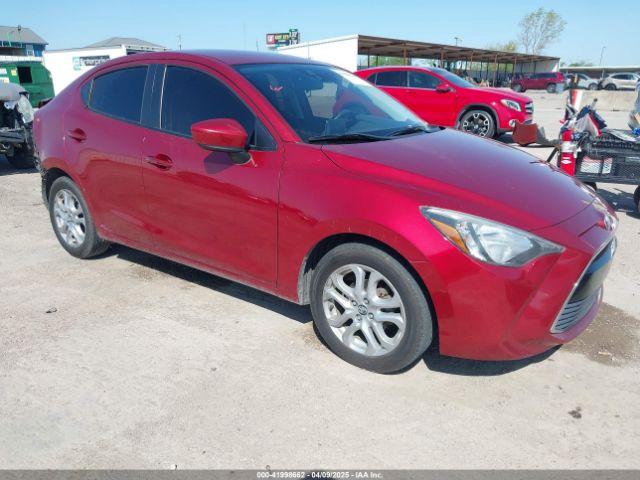  Salvage Toyota Yaris