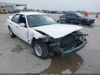  Salvage Ford Crown Victoria