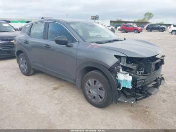  Salvage Nissan Kicks