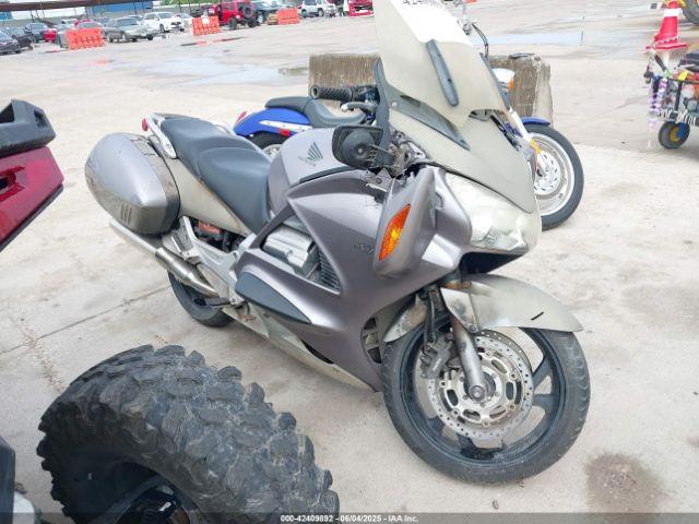  Salvage Honda St1300