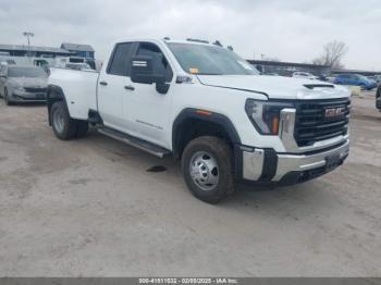  Salvage General Motors Sierra 3500HD