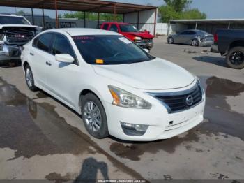  Salvage Nissan Altima