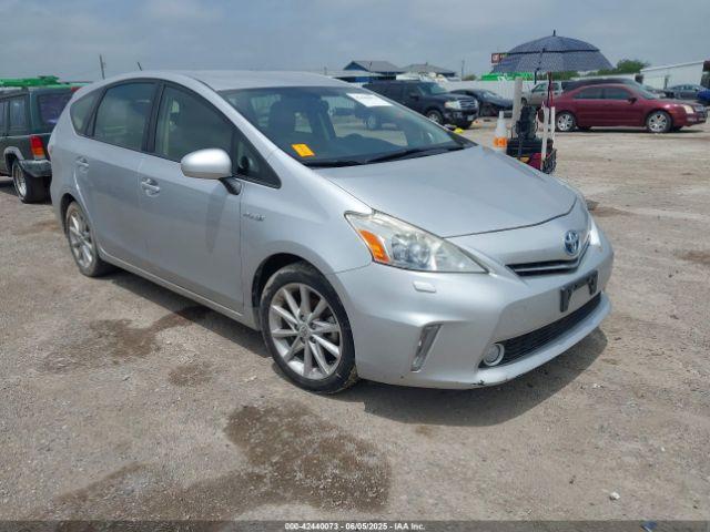  Salvage Toyota Prius v