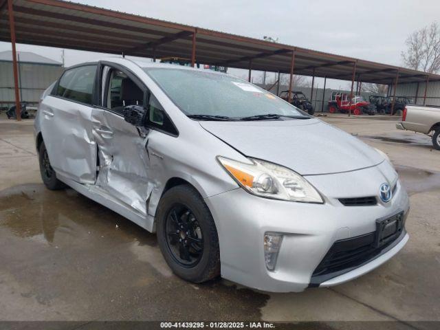  Salvage Toyota Prius