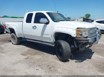  Salvage Chevrolet Silverado 1500