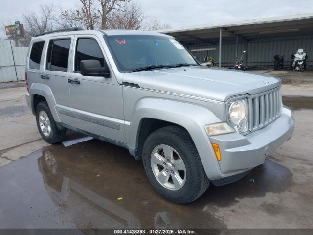  Salvage Jeep Liberty