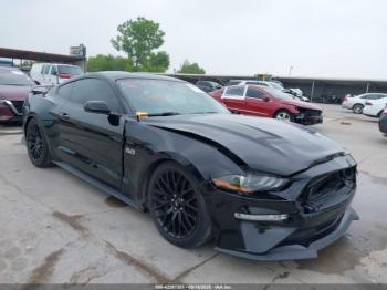  Salvage Ford Mustang