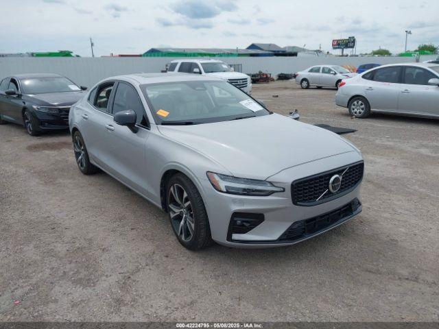  Salvage Volvo S60