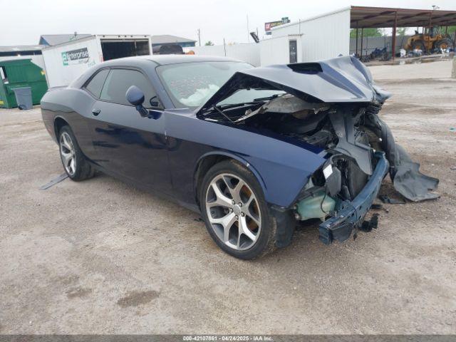  Salvage Dodge Challenger