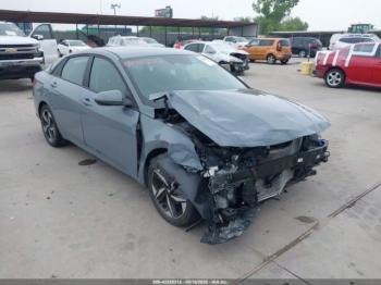  Salvage Hyundai ELANTRA