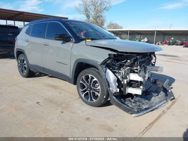  Salvage Jeep Compass