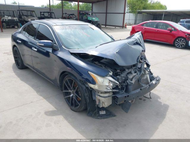  Salvage Nissan Maxima