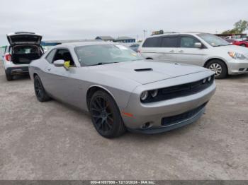  Salvage Dodge Challenger