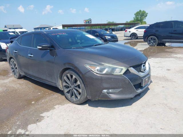  Salvage Nissan Maxima